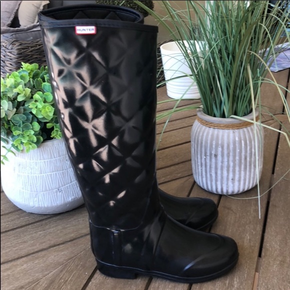 (Sold) Hunter Regent Savoy Quilted Wellington Boot - Picture 3 of 10